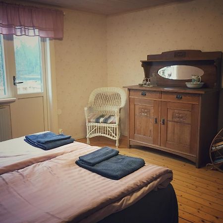 Viktors Affaershus Bed & Breakfast Atran Luaran gambar