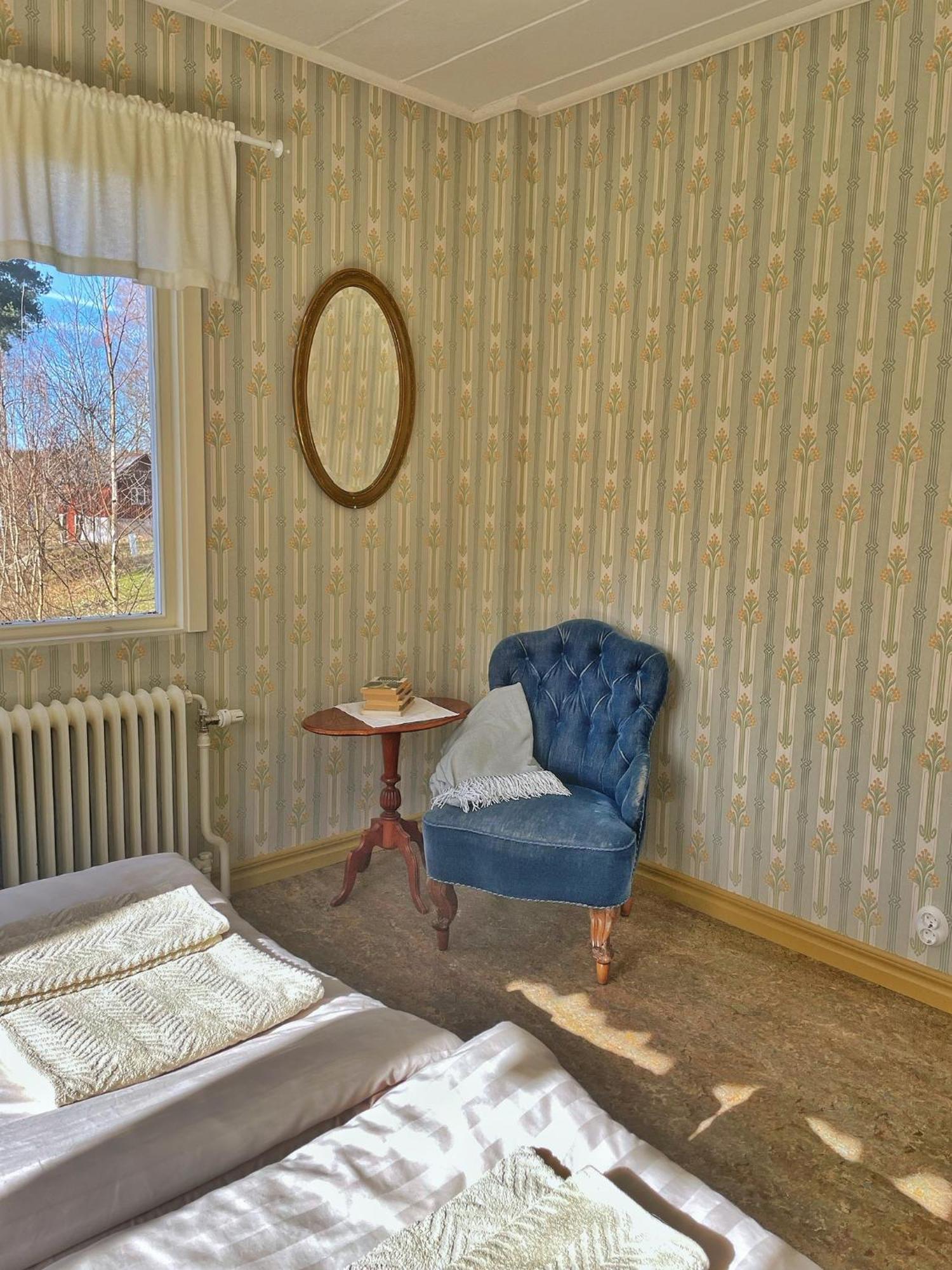 Viktors Affaershus Bed & Breakfast Atran Luaran gambar