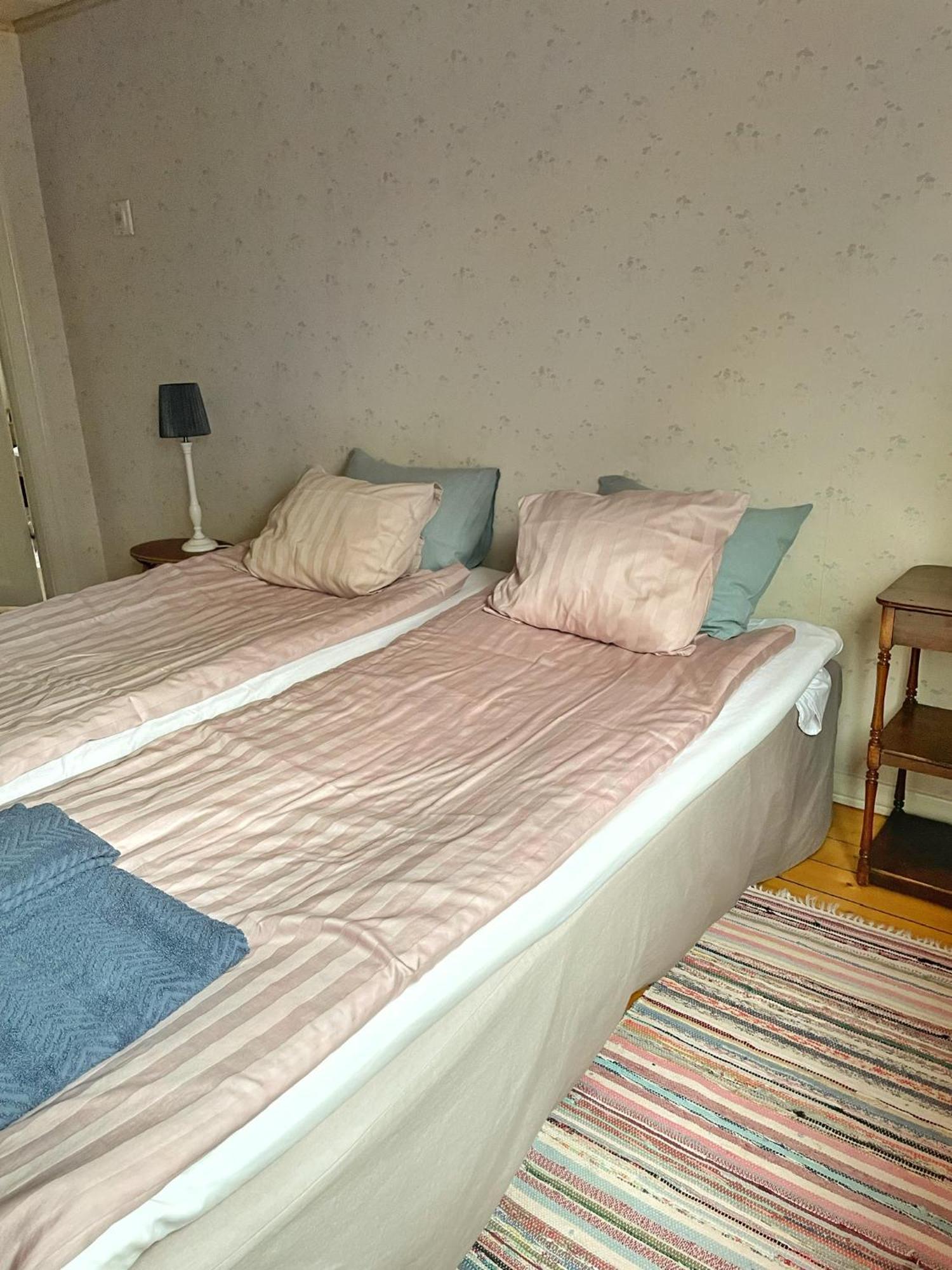 Viktors Affaershus Bed & Breakfast Atran Luaran gambar