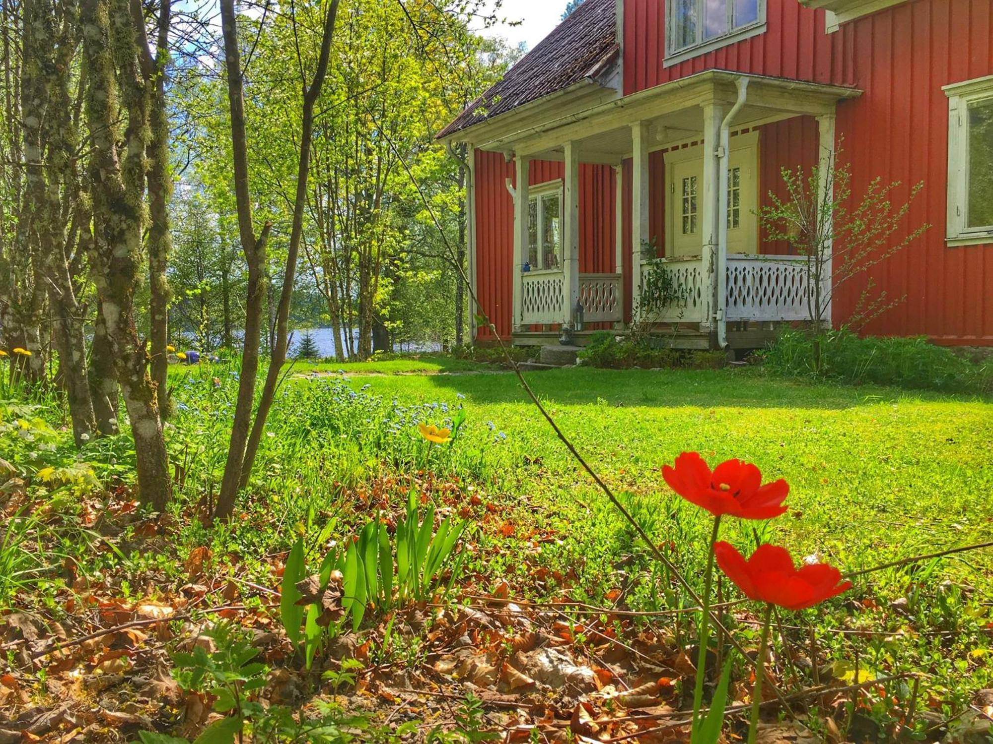 Viktors Affaershus Bed & Breakfast Atran Luaran gambar